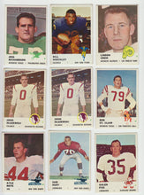 Load image into Gallery viewer, Lot of Vintage 1961 Fleer Football Cards ft.  Boyd Dowler Rookie Card &amp; More
